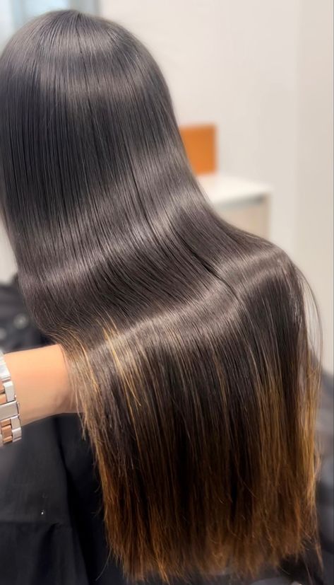 #keratina #keratin #hair #hairtrend #frizz #frizzyhairsolution #shiny Keratin Logo, Beauty Hair Photography, Hair Keratin Logo, Chamomile Hair, Frizzy Hair Solution, Egg Hair Mask, Hair Smoothening, Hair Job, Coffee Hair