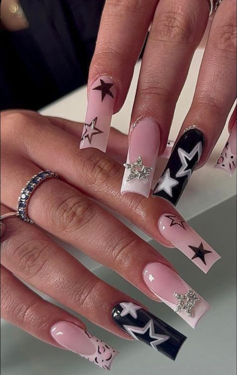 Nail Ideas Tapered Square, Cruise Nails, Unghie Nail Art, Hard Nails, Grunge Nails, Girly Acrylic Nails, Polygel Nails, Glow Nails, Y2k Nails