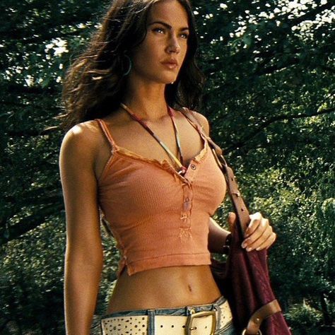 megan fox in transformers Transformers Megan Fox, Megan Fox Transformers, Megan Fox Outfits, Megan Fox Style, Megan Denise Fox, 2000s Fashion Outfits, Megan Fox, 2000s Fashion, Fashion Inspo Outfits