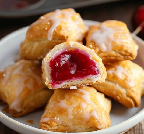 Easy Cherry Filled Crescents, Recipes Using Canned Cherry Pie Filling, Cherry Pie Crescent Rolls, Cherry Pie Bites Crescent Rolls, Easy Cherry Pie Bites, Cherry Crescent Roll Dessert, Dessert With Cherry Pie Filling, Recipes With Cherry Pie Filling, Canned Cherry Pie Filling Recipes Easy