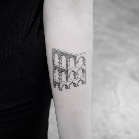 Impossible object tattoo on the left inner forearm. Optical Illusion Tattoo, Shape Tattoo, Detailed Tattoo, Geometric Tattoos, Small Tattoos For Guys, Line Art Tattoos, Line Tattoos, Mini Tattoos, Tat Ideas