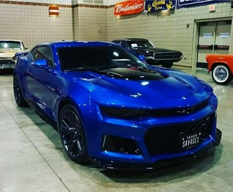 Chevrolet Camaro Ss 2020, Blue Sports Car, Blue Car From Cars, Blue Camaro, Dark Blue Lamborghini, Chevy Camaro Zl1, Chevrolet Silverado 2500hd, Dream Cars Bmw, Camaro Car