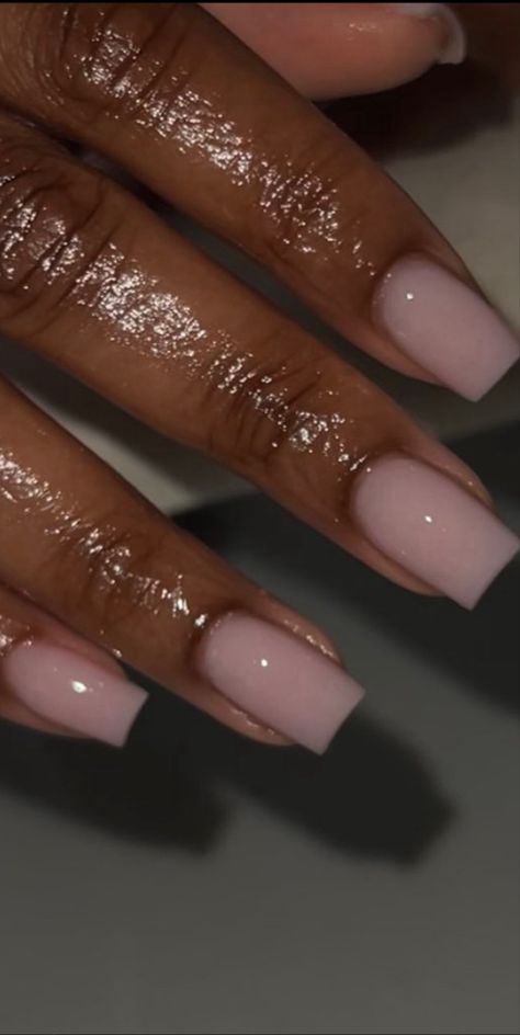 Nails that are simple for everyday use Simple Nail Styles For Short Nails, Simple Nail Natural, Trendy Acrylic Nails Coffin Short Simple, Nail Looks Simple, Cute Short Nails Neutral, Plain Jane Nails, Cute Natural Summer Nails, Plain Tips Nails, Simple Nails Nail Polish