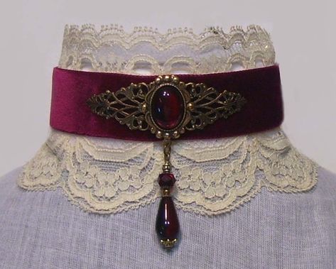 Idea For Dress, Victorian Choker Necklace, Victorian Choker, Velvet Cream, Dress Neck, Garnet Red, Burgundy Velvet, Victorian Jewelry, Cream Lace