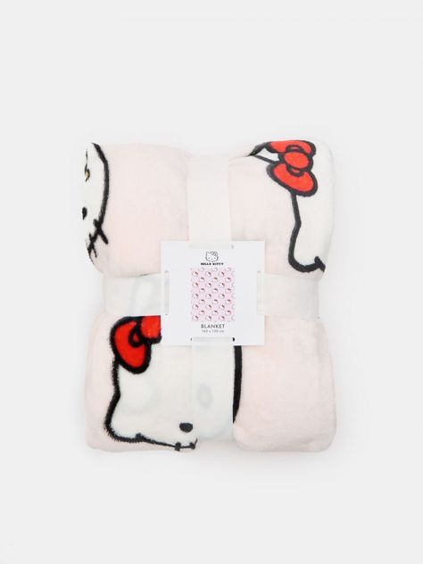 Hello Kitty Blanket Aesthetic, Walmart Hello Kitty, Hello Kitty Stuff Aesthetic, Hello Kitty Cute Stuff, Sinsay Hello Kitty, Hello Kitty Wishlist, Hello Kitty Everything, Hello Kitty Items Shops, Hello Kitty Blankets