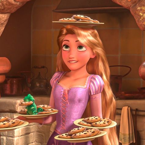 Tangled Themed Dinner, Tangled Dinner, Mood Icon, Tangled Movie, Rapunzel Cosplay, Themed Dinner, Rapunzel And Eugene, Disney Icons, Cute Disney Pictures