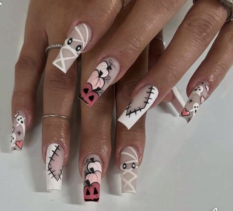 Halloween Design Nails Acrylic, Simple Halloween Nail Art Designs, Halloween Nails Girly, Fall Spooky Nails, Pink Halloween Nail Designs, Halloween Cute Nails, Fall Nail Sets, Virgo Nails Designs, Pink Spooky Nails