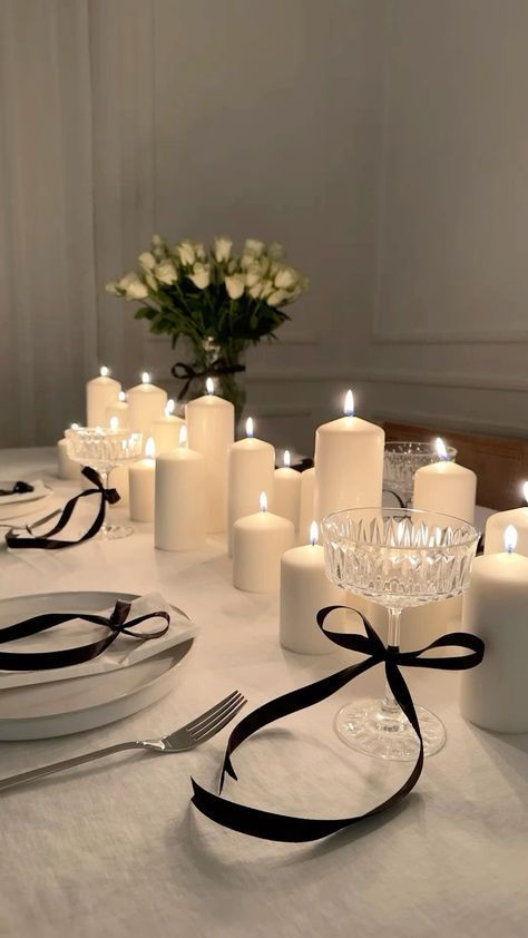 Black And White Aesthetic Party Decor, 28th Birthday Decorations, Birthday Party White Theme, 28 Bday Ideas, Sweet 16 Party Ideas White, 21st Birthday Table Setting Ideas, 30th Dinner Party Ideas, Black And White Birthday Dinner, White Bday Party