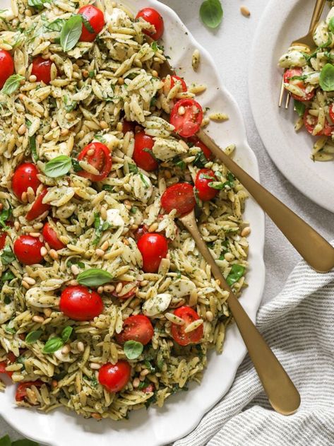 Creamy Pesto Orzo, Orzo Pesto Pasta Salad, Pesto Orzo Recipes, Lemon Pesto Orzo, Orzo Recipes Side, Orzo Pesto, Easy Orzo, Pesto Orzo, Orzo Pasta Recipes