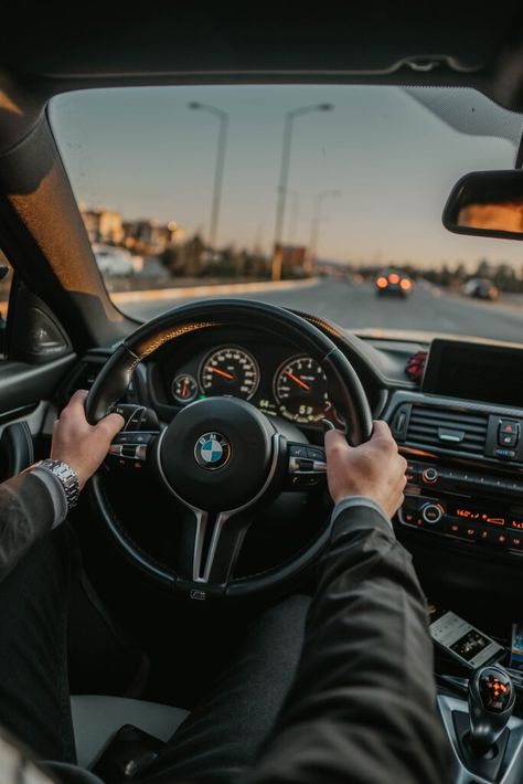 Bmw Driving, Bmw Aesthetic, Driving Class, Dream Cars Bmw, Bmw M Power, Driving Instructor, Bmw Love, Driving Pictures, Driving School