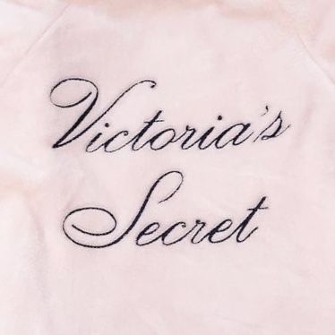 Victoria's Secret Aesthetic, Victoria's Secret Lingerie, Pink Aura, Vs Models, Angel Aesthetic, Doutzen Kroes, Professional Tips, Vs Angels, Victoria's Secret Angel