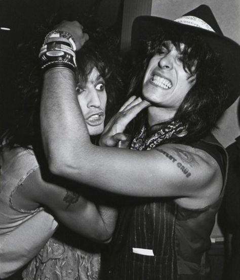 Tommy Lee And Nikki, Nikki Sixx And Tommy Lee, Tommy And Nikki, Nikki And Tommy, Nikki Sixx Tommy Lee, Tommy Lee Motley Crue, Twin Tuesday, Motley Crue Nikki Sixx, 80s Heavy Metal