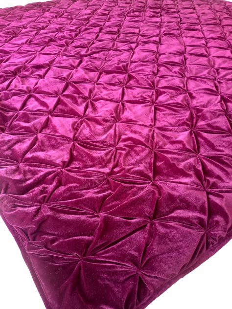 Purple Punching Velvet Quilt King Velvet Quilted Throw Comforter Bedding Set King Size Weighted Double Bedding sets New Year Gift Blue Blankets, Double Bedding, Amish Style, Velvet Throw Blanket, Purple Blanket, Double Bedding Sets, Velvet Bedding, Dorm Gift, Purple Princess