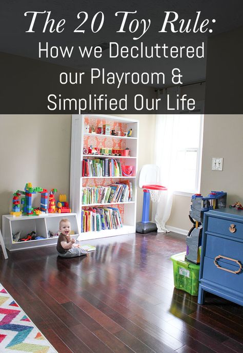 The 20 Toy Rule: How we decluttered our playroom and simplified our life. Toy Organization Living Room, Baby Toy Storage, Playroom Organization, Kids Room Organization, Living Room Organization, Toy Room, Nursery Organization, Playroom Wall, Organization Kids