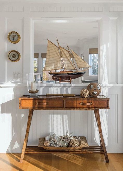 Nautical House Interior, Nautical Interior Design Modern, Southern Nautical Decor, Nautical Theme Home Decor, Old Nautical Decor, Nantucket Homes Interiors, Seaside Home Interiors, Nautical Interior Design Living Rooms, Elegant Nautical Decor