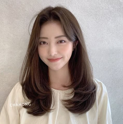 Medium Korean Hair, Medium Length Haircut Korean Style, Medium Korean Haircut, Korean Hair Cuts Medium, Korean Long Haircut, Korean Medium Haircut, Medium Haircut Korean, Short Korean Hair, Medium Hair Korean