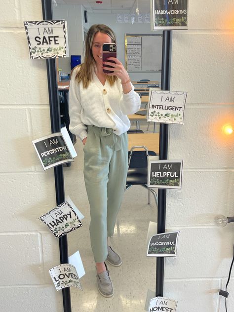 Outfit With Hey Dude Shoes, Hey Dudes Outfit Women, Hey Dudes Outfit, Outfit With Hey Dudes, Preschool Teacher Outfit, Teacher Outfits Aesthetic, Classy Cute Outfits, Casual Teacher Outfits, Hey Dude Shoes Women