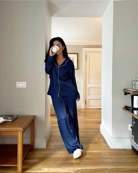 Cozy Pjs Aesthetic, Cute Winter Pjs, Winter Pajamas Aesthetic, Pajamas Aesthetic, Pijamas Women, Pajama Outfit, Pajama Fashion, Classy Prom Dresses, Night Dress For Women