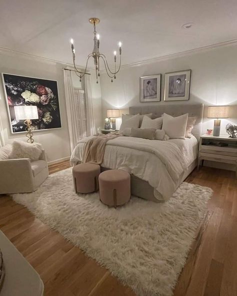 Cozy Bedrooms, Decor Ideas Bedroom, Big Bedrooms, Luxury Room Bedroom, Classy Bedroom, Woman Bedroom, Nighty Night, Beautiful Bedroom, Redecorate Bedroom