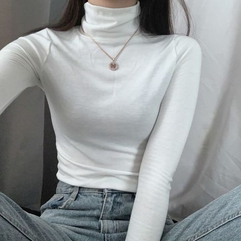 White Turtle Neck Outfit, Turtle Neck Sweater Outfit, White Turtle Neck Top, Winter Sweater Outfits, Turtleneck Outfit, Blazer And Skirt Set, Grunge Dress, Korean Casual Outfits, Everyday Fashion Outfits