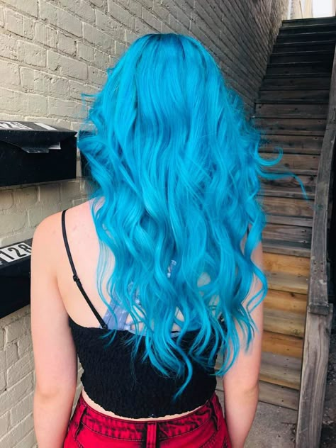 Neon Blue Hair Color, Bright Blue Hair Color, Bright Teal Hair, Vivid Blue Hair, Turquoise Hair Aesthetic, Bright Dyed Hair, Neon Hair Color Ideas, Neon Blue Hair, Turquoise Blue Hair