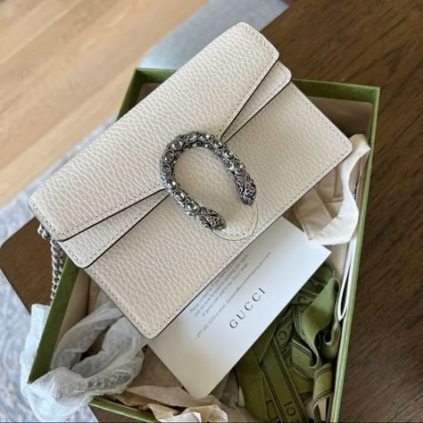 Gucci White Bag, Gucci Diana Mini Tote Bag, White Gucci Bag, Dionysus Super Mini Bag, Gucci Dionysus Super Mini, Gucci Dionysus Mini, Vintage Gucci Purse, Gucci Mini Bag, Gucci Diana