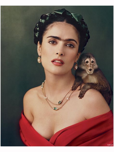 Salma Hayek as Frida Kahlo - Vogue, October 2002 Photo Annie Leibovitz Frida Kahlo Salma Hayek, Annie Leibovitz Portraits, Annie Liebowitz, Annie Leibovitz Photos, Annie Leibovitz Photography, Best Portrait Photographers, Selma Hayek, Frida Art, Frida Kahlo Art