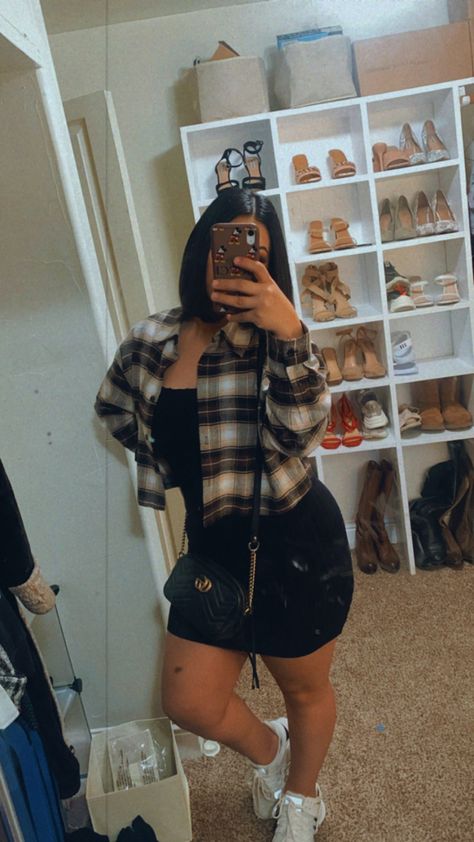 Cropped flannel with mini black dress Crop Flannel Jacket Outfit, Romper With Flannel Outfit, Black Dress Flannel Shirt, Outfits With Green Flannel, Dresses With Flannels, Black Dress And Flannel Outfit, Flannel And Dress Outfit, Flannel Outfits Black Women, Flannel With Dress