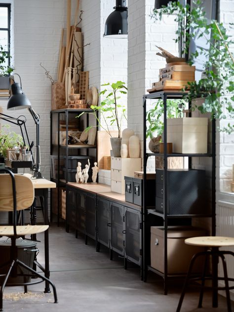 Industrial Style Craft Room, Industrial Home Decor Living Room, Ikea Office Ideas Workspaces Industrial, Industrial Workplace Design, Industrial Style Office Space, Industrial Office Decor Ideas, Industrial Office Space Design, Home Office Industrial Style, Industrial Art Studio