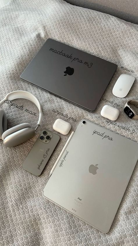 Apple Ecosystem Setup, Apple Ecosystem Aesthetic, Apple Products Aesthetic, Apple Setup, Apple Set, Apple Ecosystem, All Apple Products, Arts And Crafts Storage, Airpods Apple