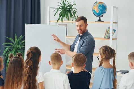 Male Kindergarten Teacher Aesthetic, Kindergarten Teacher Aesthetic, Teacher Man, Success School, Teacher Picture, School Photoshoot, Teacher Lifestyle, Teacher Aesthetic, Teacher Photo