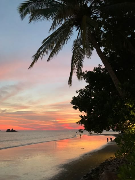 Summer In Thailand Aesthetic, Thailand Beach Aesthetic, Southeast Asia Aesthetic, Beach Asian, Sunset Thailand, Asia Travel Aesthetic, Thailand Sunsets, Thailand Aesthetic, Thai Beach