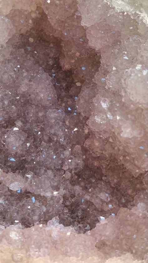 Crystal Phone Background, Crystal Aesthetic Wallpaper Iphone, Crystals Wallpaper Aesthetic, Rose Quartz Aesthetic Wallpaper, Crystals Background Wallpapers, Crystal Wallpaper Iphone, Crystals Wallpaper Iphone, Rose Quartz Wallpaper Iphone, Crystal Wallpaper Aesthetic