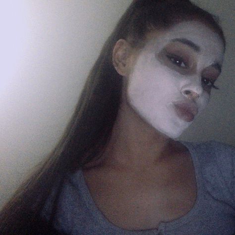 gift wrapping, face masking, bringing back photo booth and counting down to Imagine hby. Back Photo, Thank U Next, Ariana G, Ariana Grande, Photo Booth, Victorious, A Woman, Gift Wrapping, Queen