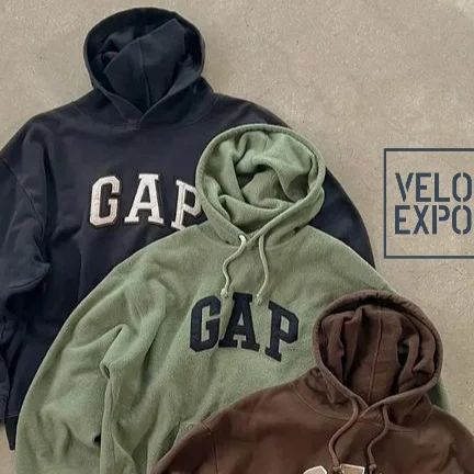 Streetwear Style Outfits, Gap Hoodies, Wishlist Aesthetic, Birthday Gift List, Outfit Capsule, Aesthetic California, Hoodies Style, California Christmas, Gap Hoodie