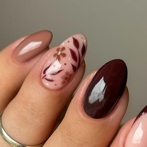 Short Gel Nails Autumn, Gel Nails Autumn, Trendy Classy Nails, Autumn Winter Nails, Short Classy Nails, Fake Nails White, Toe Polish, Colourful Nails, Simple Fall Nails