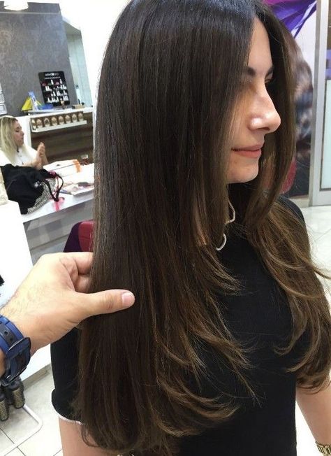 Long Hair To Shoulder Length Before And After, Best Haircut For Long Hair New Looks 2023, Face Framing Front Pieces, Front Layers Long Hair Straight, Front Framing Layers Long Hair, Elena Gilbert Haircut, Face Framing Layers Long Hair Straight, Haircuts For Long Straight Hair, One Length Haircuts