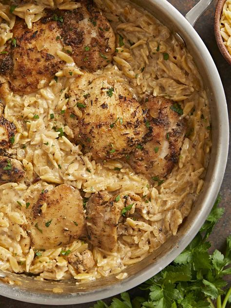 This easy and tasty Creamy Chicken and Orzo Skillet is a perfect dinner for those hectic nights when you barely have time to make rice. Bonus: it cooks in one pan! Can you ask for anything more? Creamy Chicken And Orzo, Orzo Skillet, Chicken And Orzo, Easy Skillet Meals, Easy Chicken Thigh Recipes, Chicken Orzo, Budget Bytes, Dinner On A Budget, Perfect Dinner