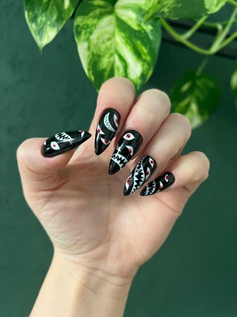 Fullmetal Alchemist Nail Art, Anime Theme Nails, Full Metal Alchemist Nails, Soul Eater Nail Designs, Nerd Nail Art, Fullmetal Alchemist Nails, Black Clover Nails, Simple Anime Nails, Anime Nails Acrylic