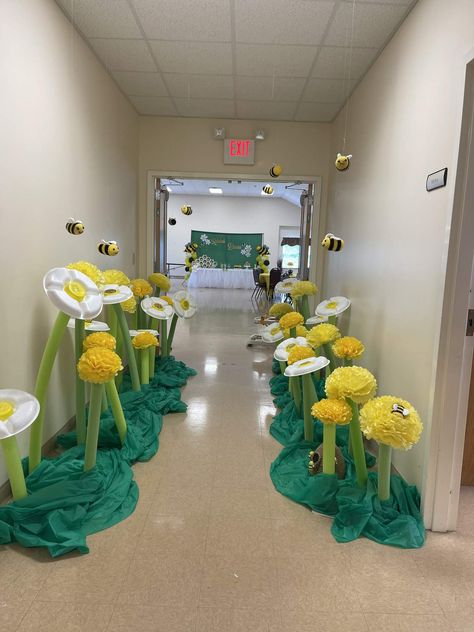 Bekah’s First “Bee” Day | CatchMyParty.com Diy Tall Grass Prop, Bug Themed Vbs, Awana Cubbies Honeycomb Craft Ideas, Honey I Shrunk The Kids Decorations, Lifeway Vbs 2025 Magnified Decorations, Honeycomb Snacks, Vbs 2025 Magnified, Vbs Magnified 2025, Magnify Vbs 2025