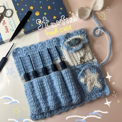 All Posts • Instagram How To Crochet A Hook Case, Crochet On The Go, Crochet Small Gifts Ideas, Crochet Hook Holder Free Pattern, Crochet Practical Ideas, Hook Case Crochet Pattern, Crochet Hook Case Free Pattern, Crochet Case Pattern, Crochet Hook Holder