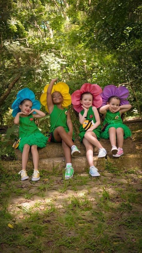 Flower Costume Kids, Spring Costume, Carnaval Outfit, Easter Hair Accessories, Annual Day, Easter Hair Bows, Flower Costume, Diy Kostüm, Mardi Gras Costumes