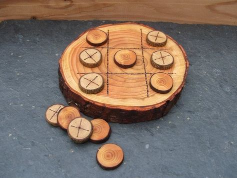 Wooden Tic Tac Toe Tre Kunst, Bar Mini, Wood Slice Crafts, Wood Burning Crafts, Scout Ideas, Cub Scout, בר מצווה, Wooden Projects, Kids Wood