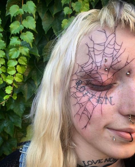 𝒫𝒶𝓇𝓁𝑜𝒾𝓇’s Instagram photo: “Spinning his wicked web right over her eye @_trash_baby   . . . . . . #spiderweb #spiderwebtattoo #facetattoo #parloiruk” Spider Web Face Tattoo, Spiderweb Face Tattoo, Spider Web Neck Tattoo, Dark Tats, Under Eye Tattoo, Spiderweb Tattoo, Teardrop Tattoo, Web Face, Oni Mask Tattoo