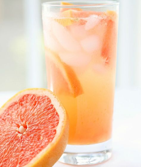 Grapefruit Crush Recipe, Brunch Drinks Alcoholic, Grapefruit Crush, Strawberry Crush, Grapefruit Cocktail, Small Cucumber, Brunch Drinks, Lemon Mint, Strawberry Lemon