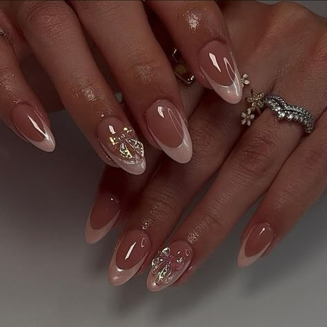 Pink French Tips, Almond Acrylic Nails Designs, Overlay Nails, Acrylic Nails Nude, Romantic Nails, Girl Nails, Girly Acrylic Nails, Classy Acrylic Nails, Pink French