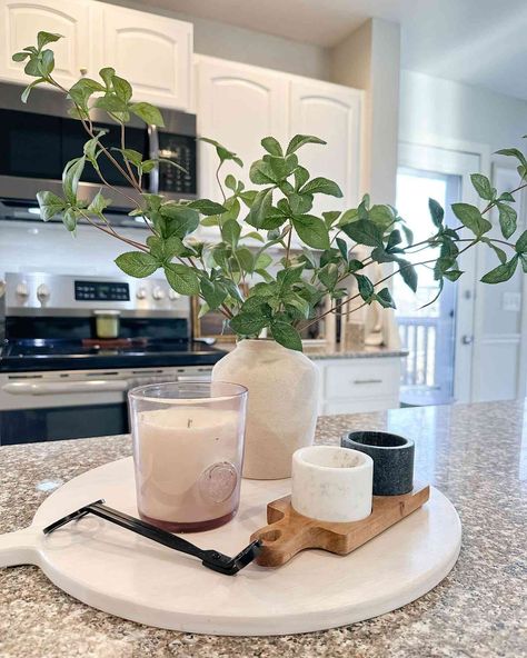 Island Centerpiece Ideas Kitchen, Kitchen Island Centerpiece Ideas, Kitchen Island Decor Centerpieces, Island Centerpiece Ideas, Island Styling, Island Centerpiece, Kitchen Island Centerpiece, Kitchen Island Decor Ideas, Kitchen Island Styling