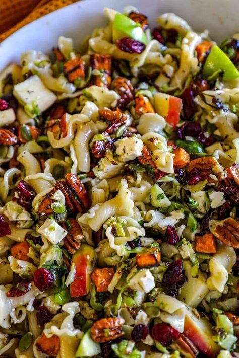 Fall Harvest Pasta Salad - Bonappeteach Winter Pasta Salad Recipes, Harvest Pasta Salad, Thanksgiving Pasta, Fall Pasta Salad, Harvest Pasta, Grilled Okra, Winter Pasta, Fall Pasta, Maple Vinaigrette