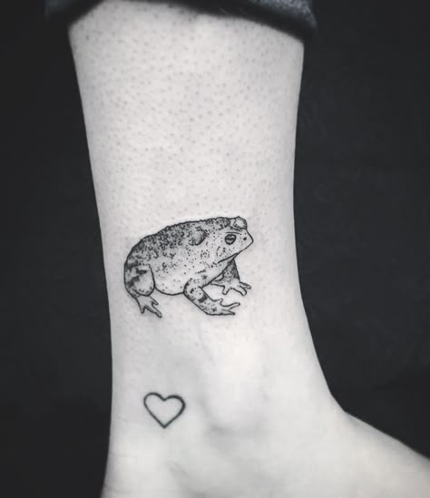 Toad Tattoo, Frog Tattoo, Small Girly Tattoos, Frog Tattoos, Small Girl Tattoos, 1 Tattoo, Time Tattoos, Hip Tattoo, Tattoos And Body Art