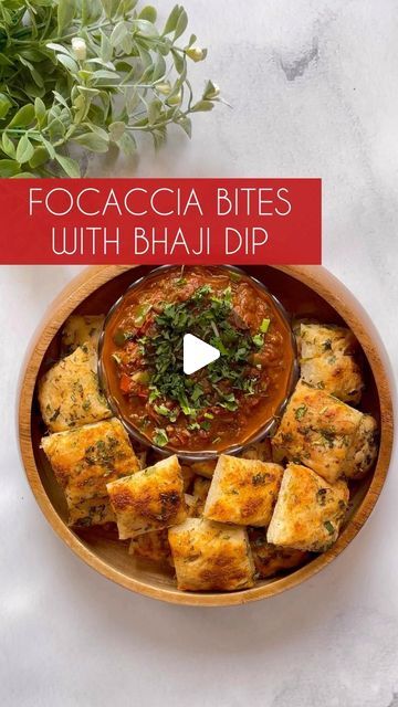 Chaat Station, Focaccia Bites, Indian Veggies, Veg Starter Recipes, Veg Appetizers, Vegetarian Starters, Pav Bhaji Masala, Diwali Snacks, Veg Snacks